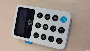 Kortterminal og mCash i curlinghallen